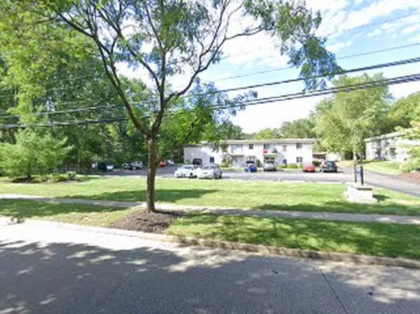 462 Fleeter Ct, Kent, OH 44240