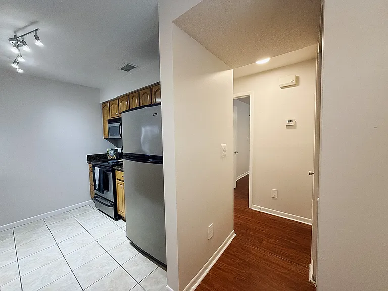 208 S Habana Ave #208B — Photo 10