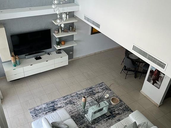 2nd image of 1315 Avenue Ashford #603