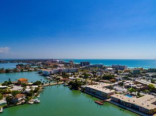 6000 2nd St E APT 17, St Pete Beach, FL 33706