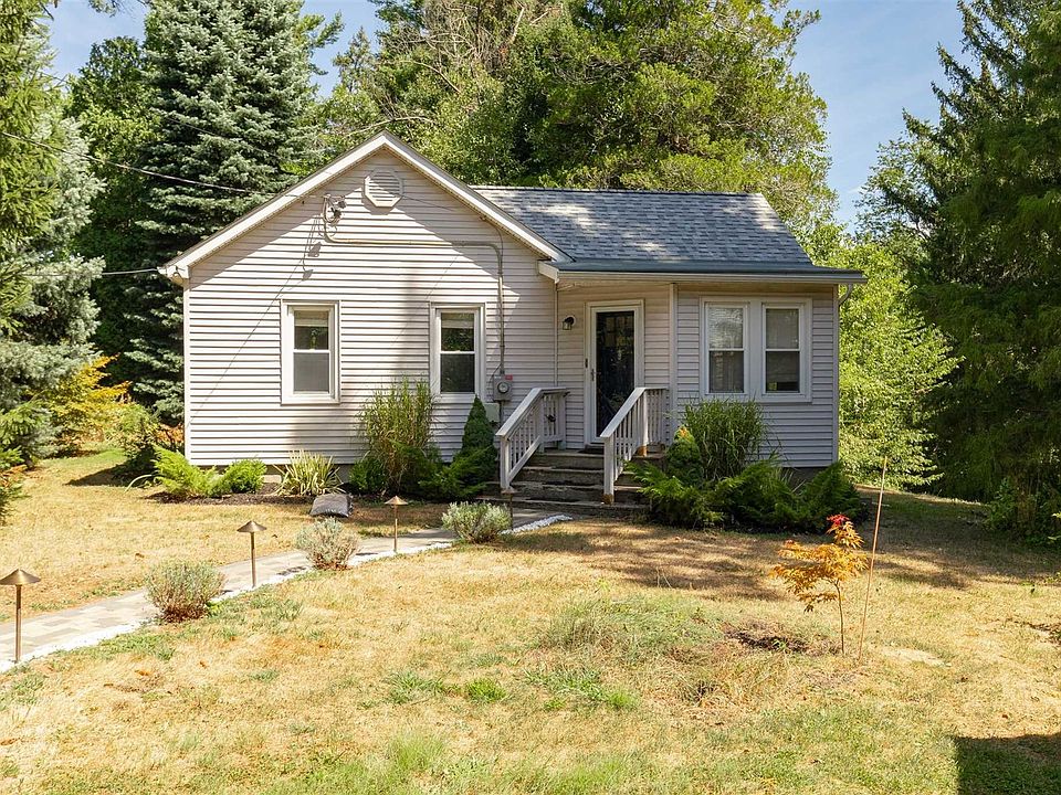 1st image of 122 Lomala Ln