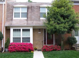 9013 Sweet Birch Ct, Springfield, VA 22152