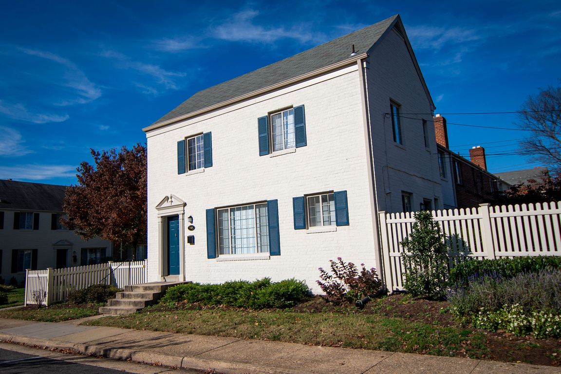 Brookville Townhomes Exterior 10
