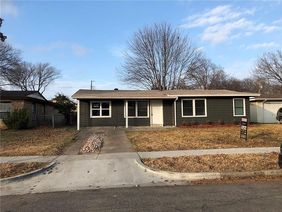 1st image of 2311 Bluffton Dr