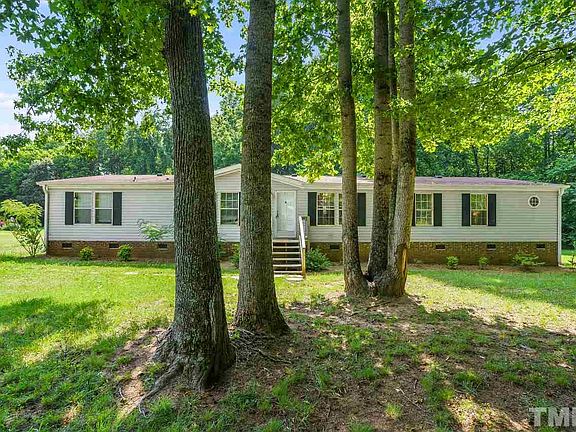 3rd image of 6610 Pebble Ln