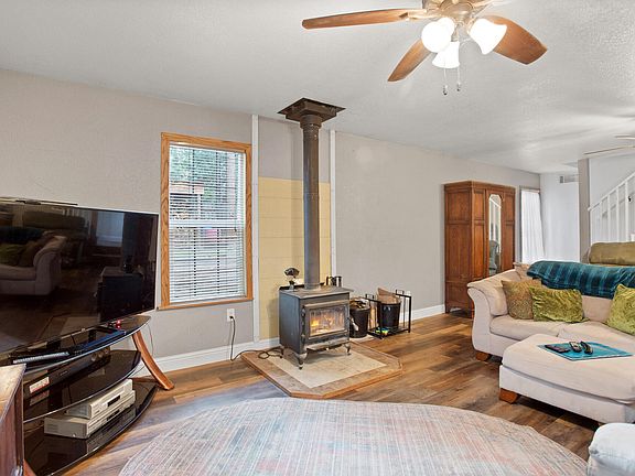 4th image of 7147 Dogwood Dr