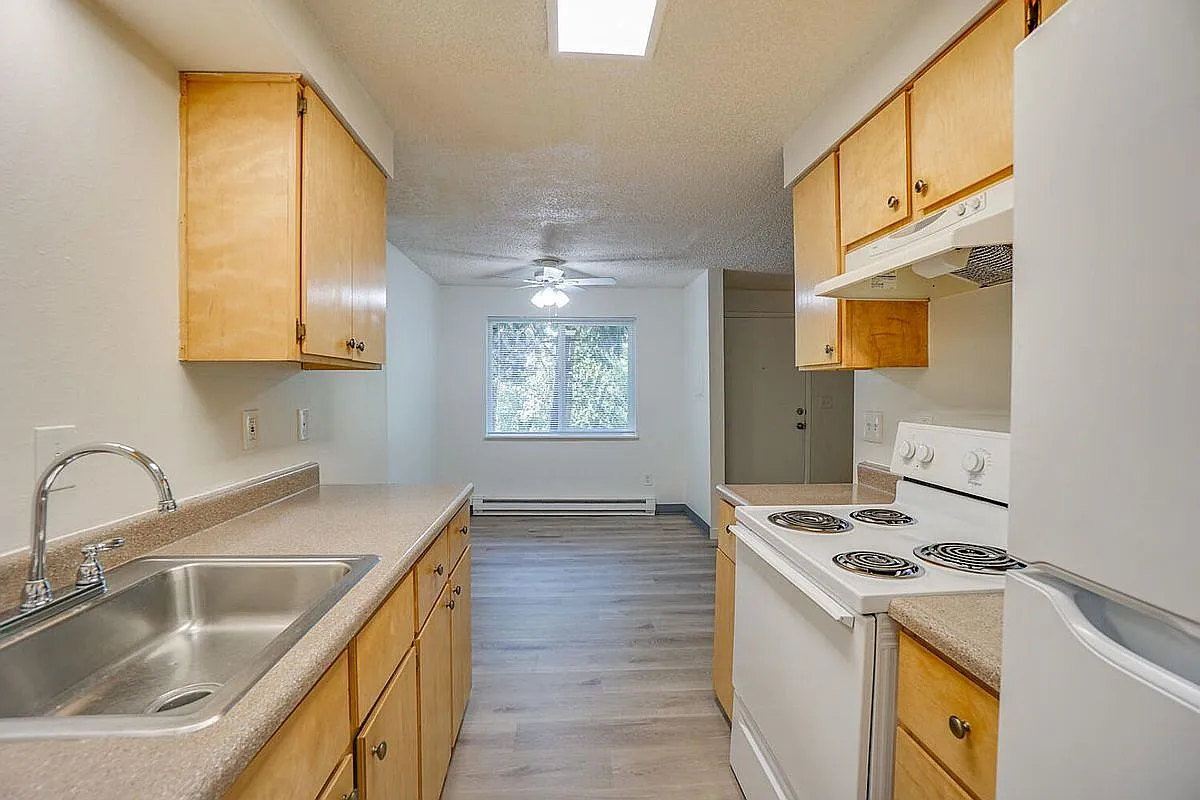 Greenbrook Apartments — Photo 1