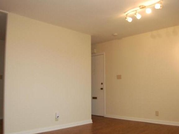 Living room/hallway