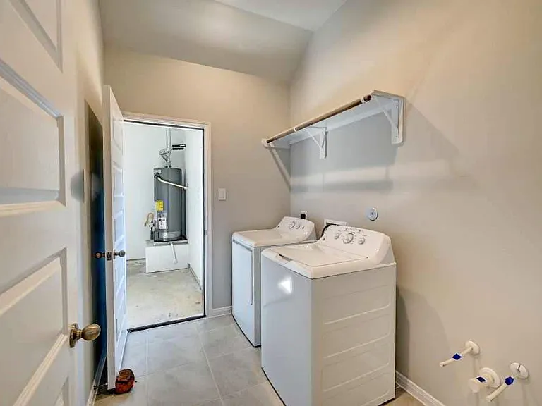 11853 E Gate Dr — Photo 31