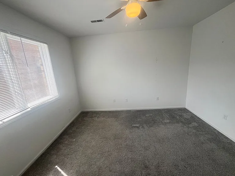 1129 W Main St — Photo 11