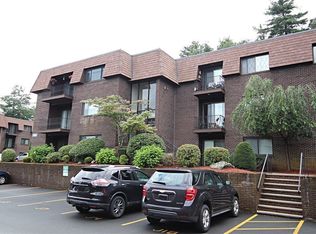 7 Thomas St UNIT J15, Saugus, MA 01906