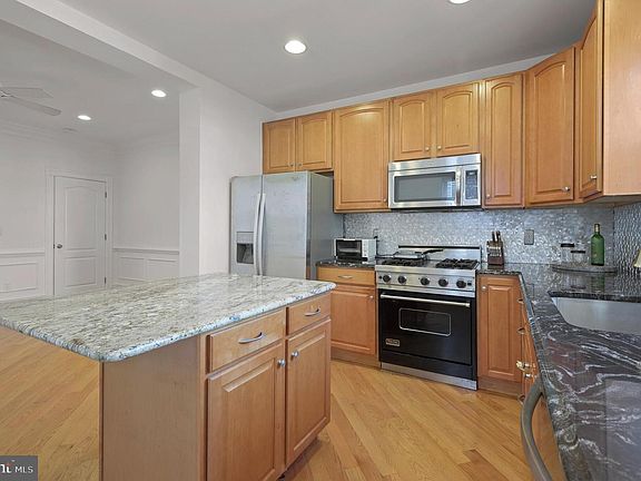 3rd image of 1605 W 13th St