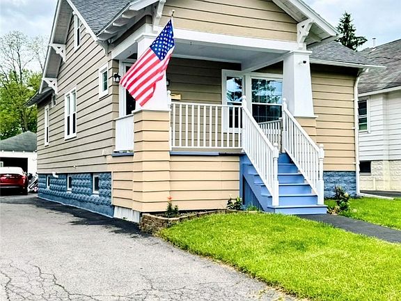 3rd image of 104 Wells Pl
