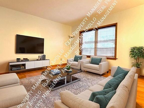 2nd image of 1833 Poco Ln