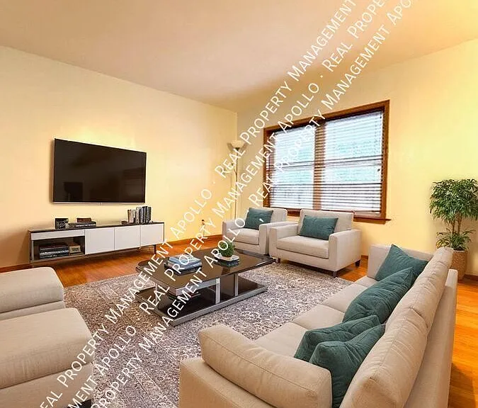 1833 Poco Ln — Photo 2