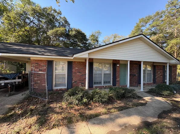 2521 White Chapel Dr, Columbus, GA 31907
