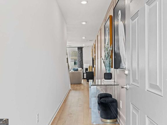 3rd image of 256 Sanctuary Dr