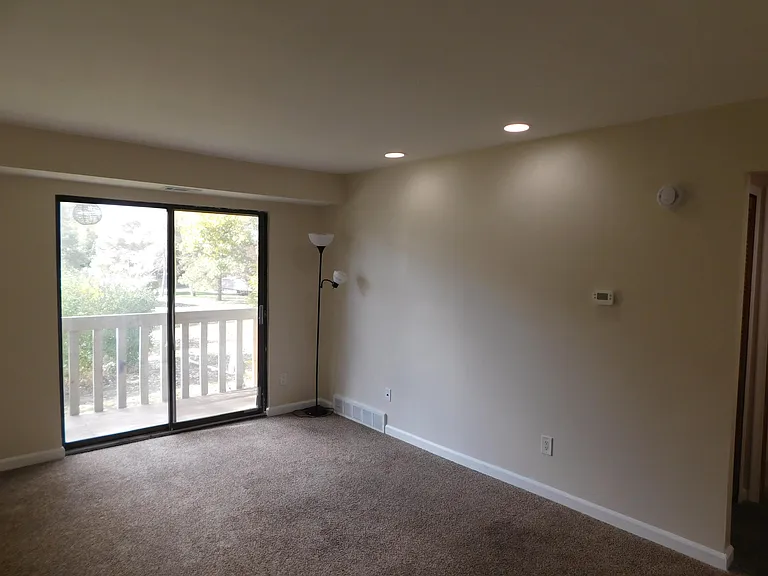 32005 W Twelve Mile Rd #206 — Photo 10