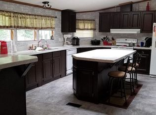 175 Lake Pointe Dr, Fuquay Varina, NC 27526