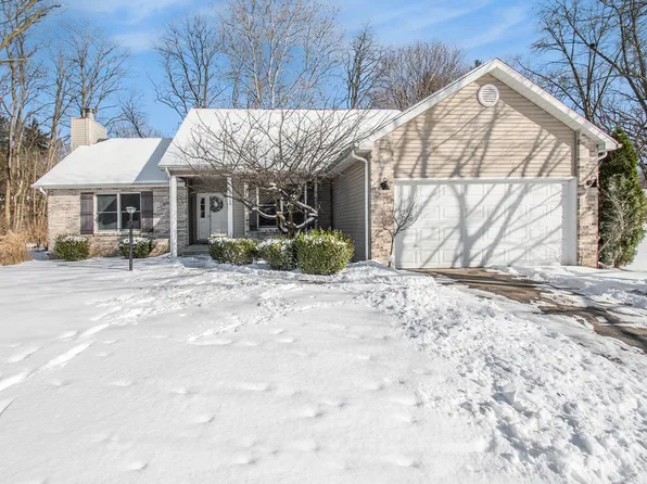 50718 Galaxy Dr, Granger, IN 46530
