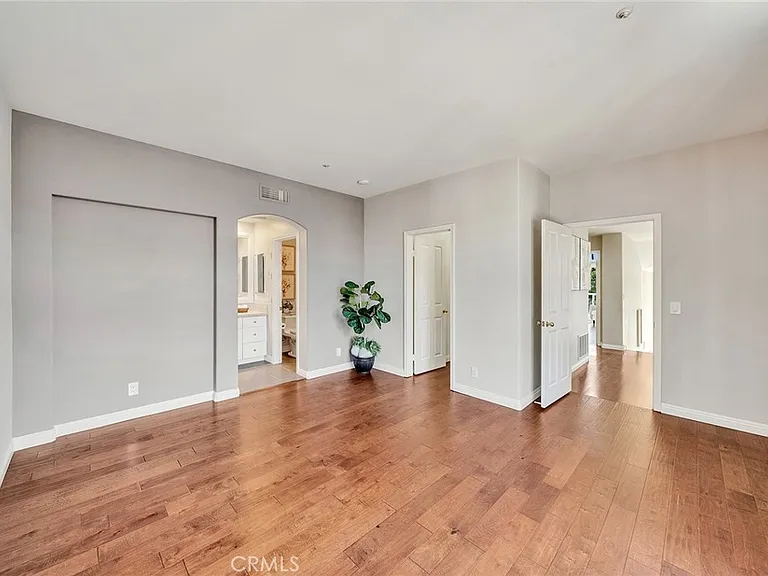2466 Aquasanta — Photo 11