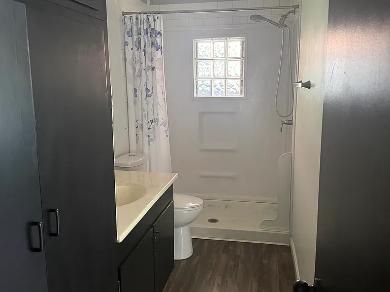 111 W Merle Ln — Photo 6
