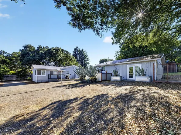 8813 - 8815 Petaluma Hill Road, Penngrove, CA 94951