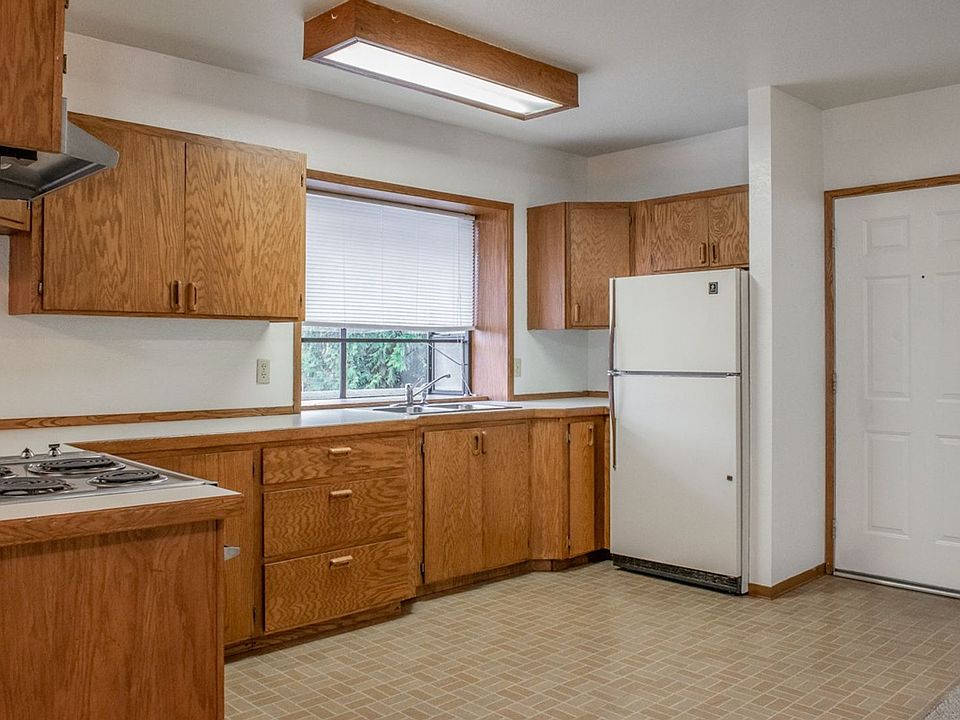 1st image of 1604 7th St APT 6