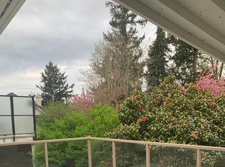 1657 Beach Grove Rd, Delta, BC V4L 1P4