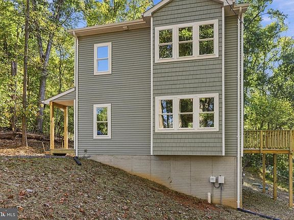 2nd image of 15 Beech Rd