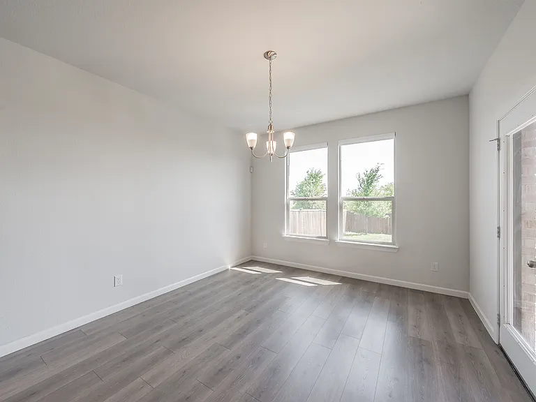 1221 Coralberry Dr — Photo 11