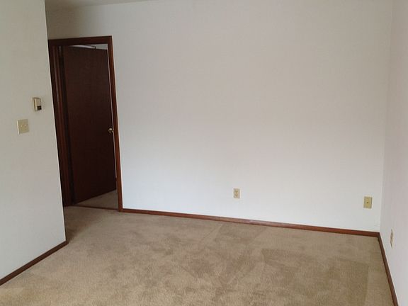 4th image of 412 S Harvey Dr