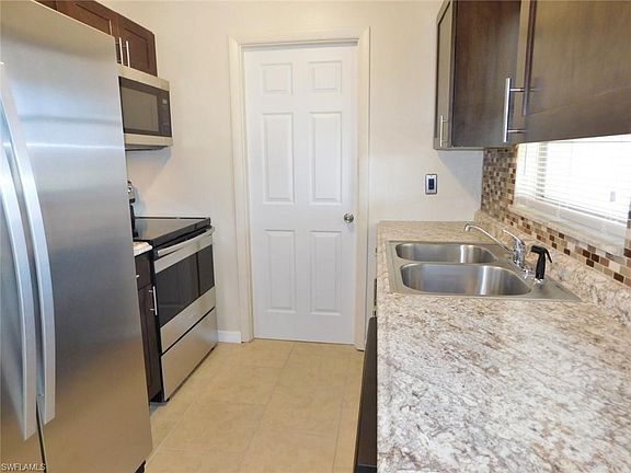 2nd image of 417 Rushmore Ave S