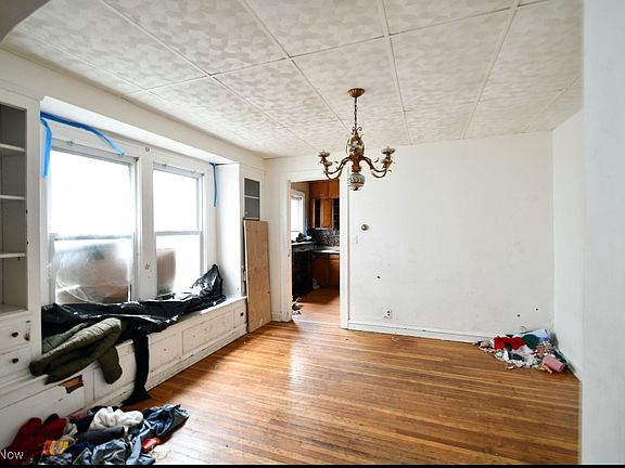 2nd image of 3643 E 146th St