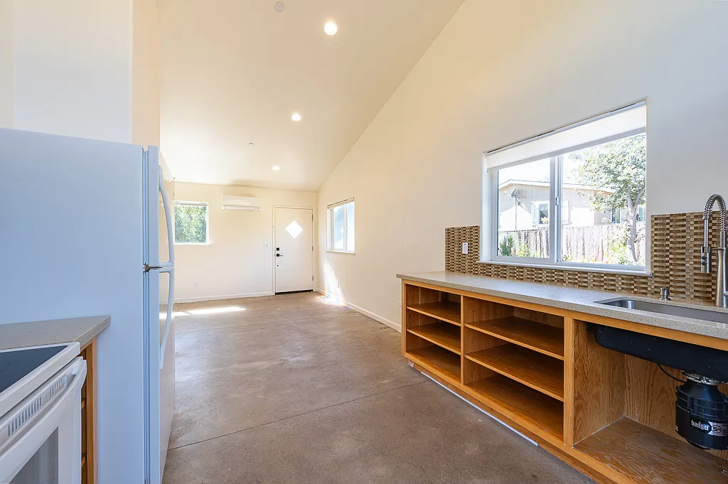 12060 Mead Road - 1 — Photo 4