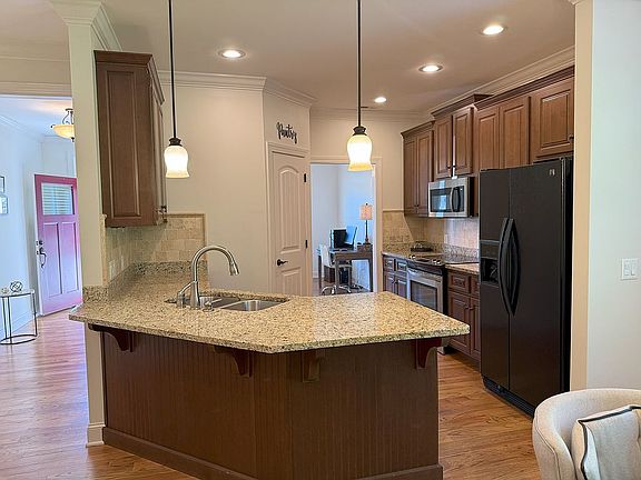 4th image of 4633 Sweet Berry Ln