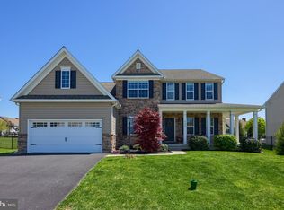 608 Warminster Ln, Lititz, PA 17543