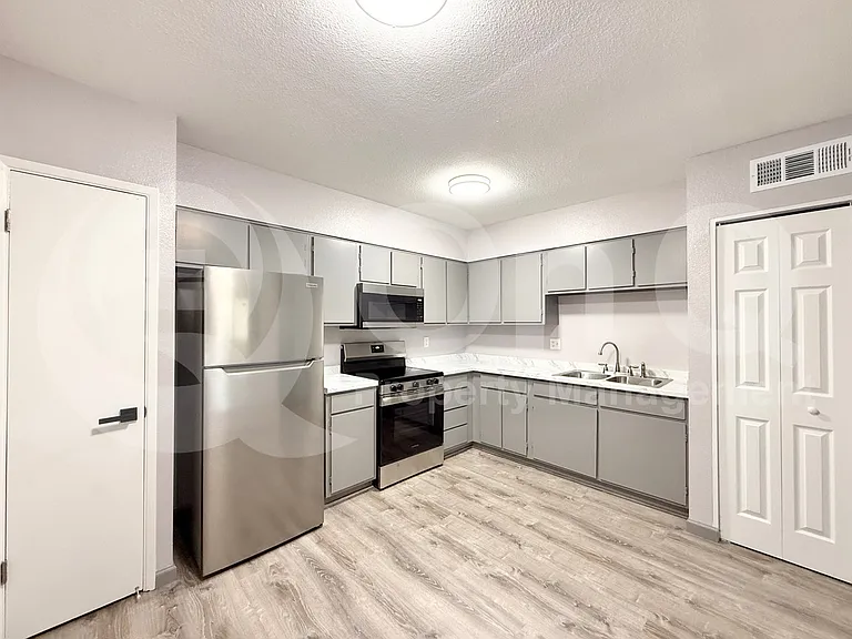 830 S Dobson Rd #46 — Photo 4
