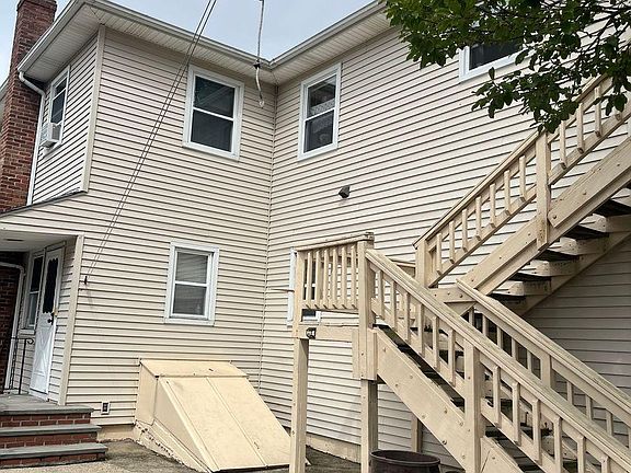 4th image of 31 East Ave APT 2