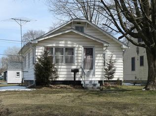 1201 Magnolia Pkwy, Waterloo, IA 50701