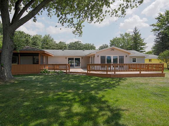819 Fisher Rd-102