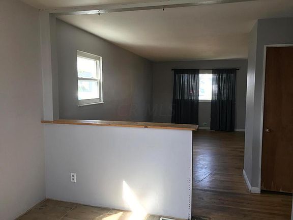 5th image of 508 Westmoor Pl