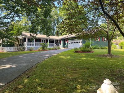 13 Teaneck Trl, Hendersonville, NC, 28791