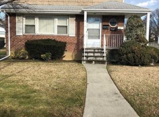 73 Hendrickson Ave, Lynbrook, NY 11563