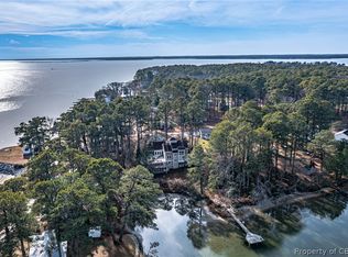 54 Murphy St, Reedville, VA 22539