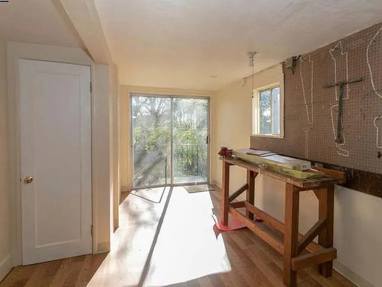 116 Ronada Ave — Photo 8