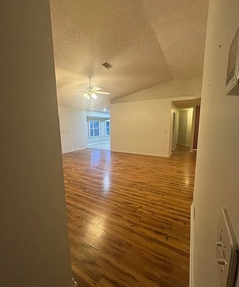 425 Mara Dr — Photo 17