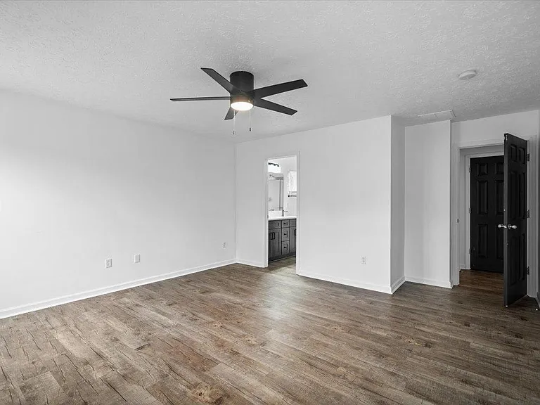 1429 Softwind Dr — Photo 13