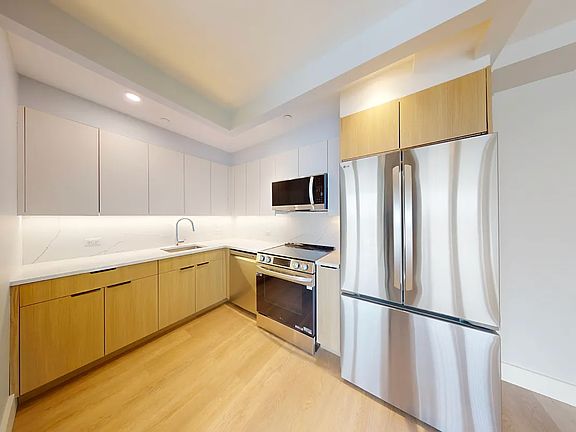 4th image of 43-25 52nd St #4FF