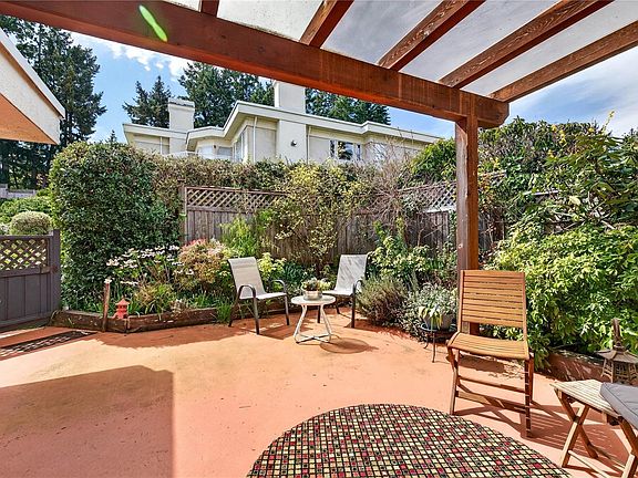 4th image of 258 Lower Ganges Rd #20